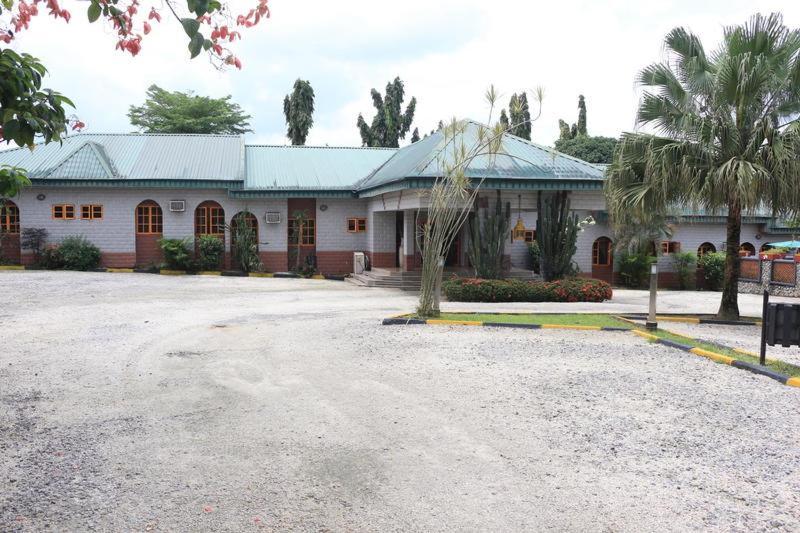 Jacaranda Suites Calabar Exterior photo